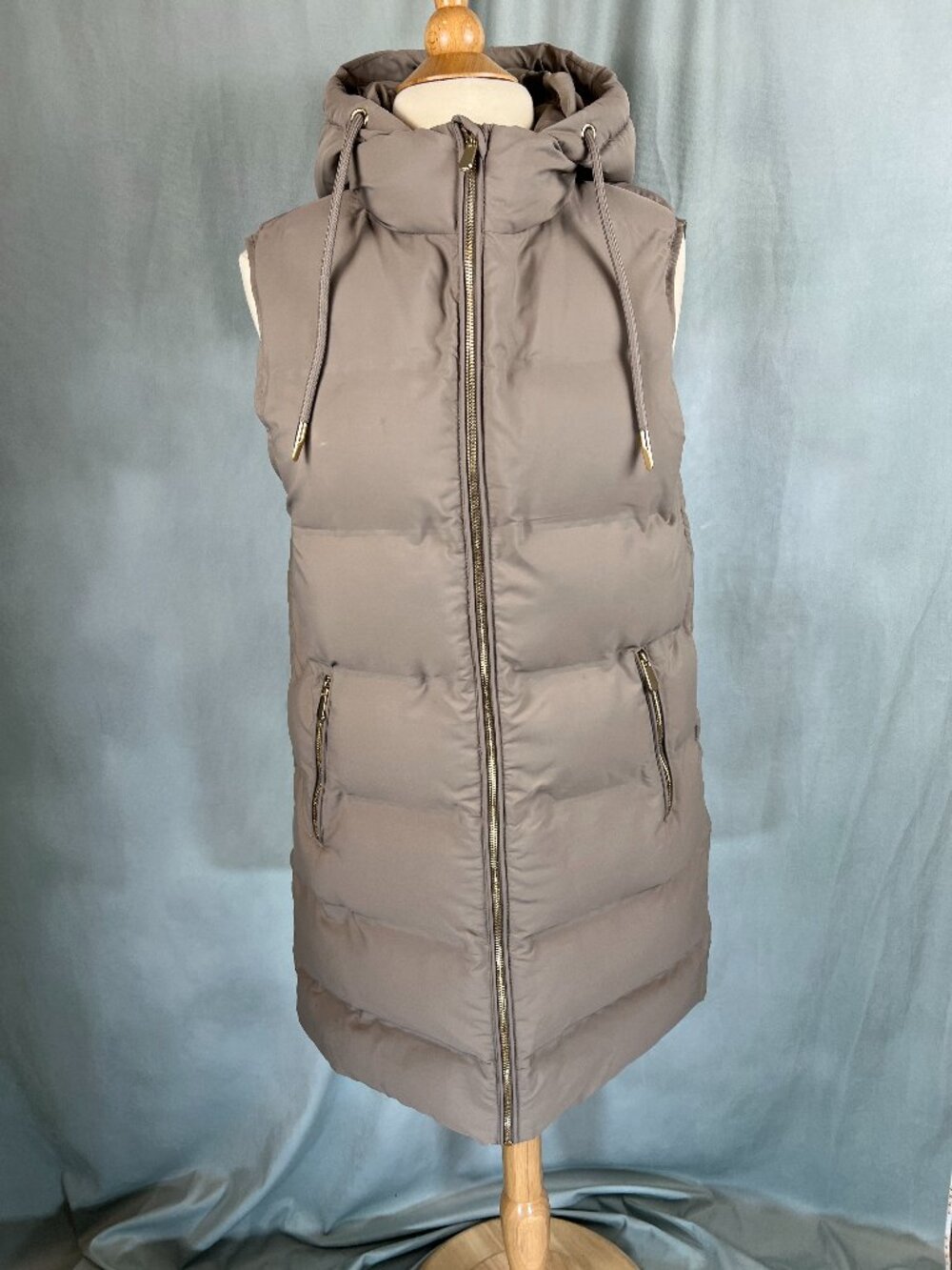 Zara Women's Grey Long Zipped Puffer Quilted Vest with Hood - Size: Med